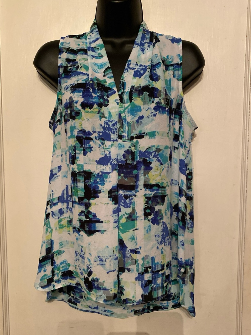V! Vince Camuto Women's Multi Colored Sleeveless 100% Polyester Top Size S